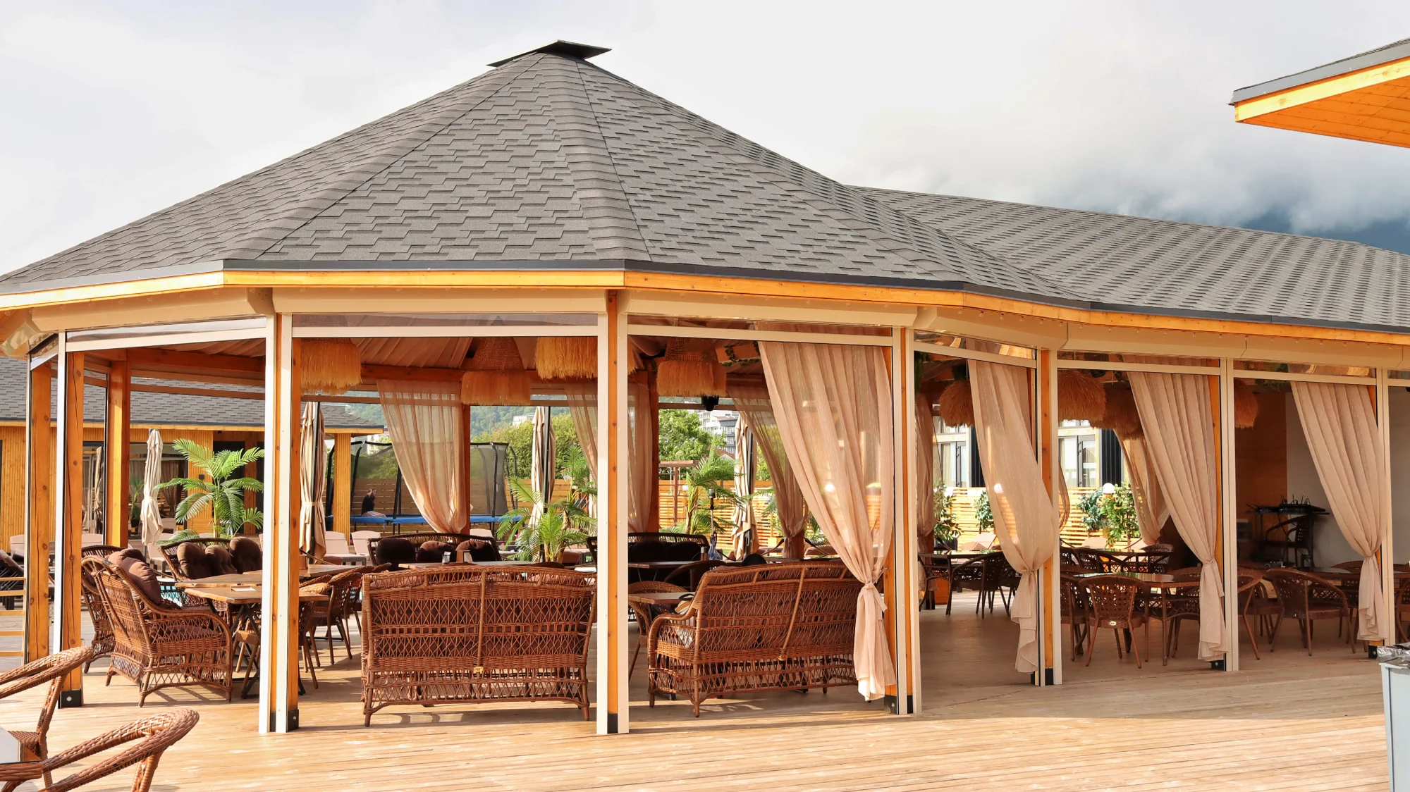 Просторная веранда Boho Beach